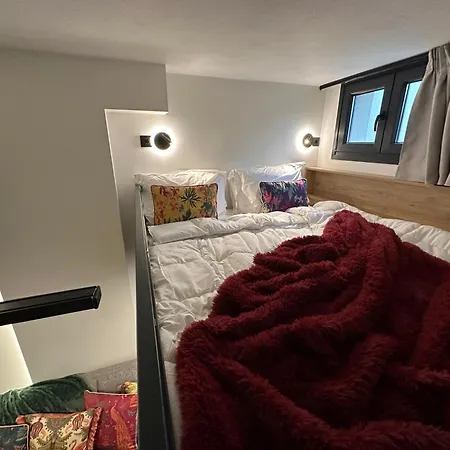 La Petite Mansion, Next To The Center! Volos