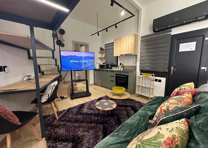 La Petite Mansion, Next To The Center! * Volos