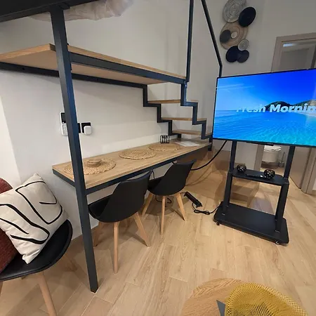 La Petite Mansion, Next To The Center! *