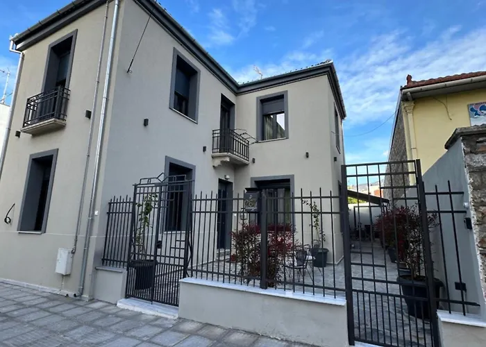 La Petite Mansion, Next To The Center! Volos