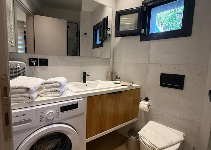 La Petite Mansion, Next To The Center! Volos